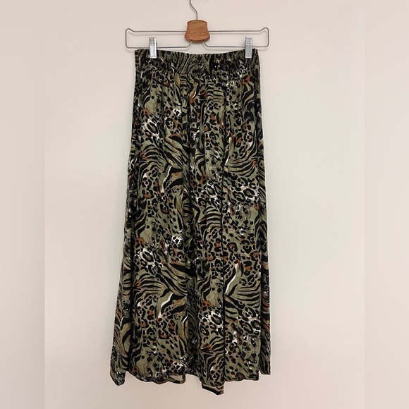 Vintage Dresses & Skirts - Vintage Silk Animal Print 100% Skirt Valentine Green Elastic Waist Small